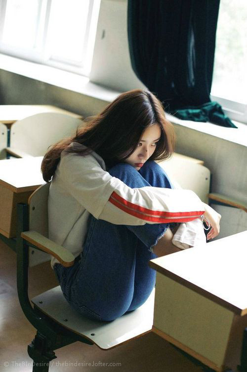 精彩的比赛中球队们展现出无比激情的角逐,精彩的球赛类似的句子