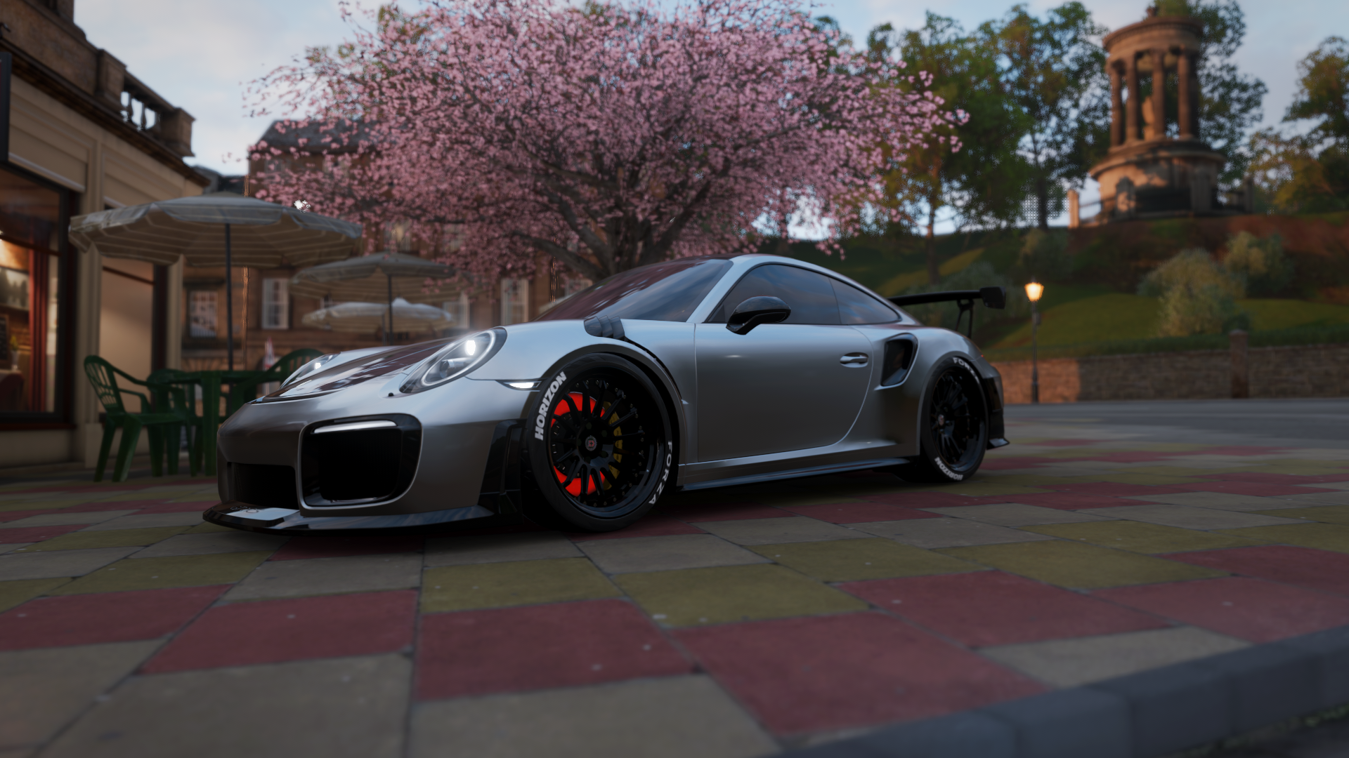 利物浦在欧冠逐步前行，冲击更高荣誉